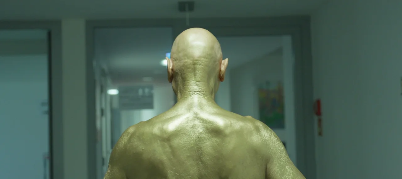 Bob Divílek v maximálním nasazení během natáčení sportovního medailonku.